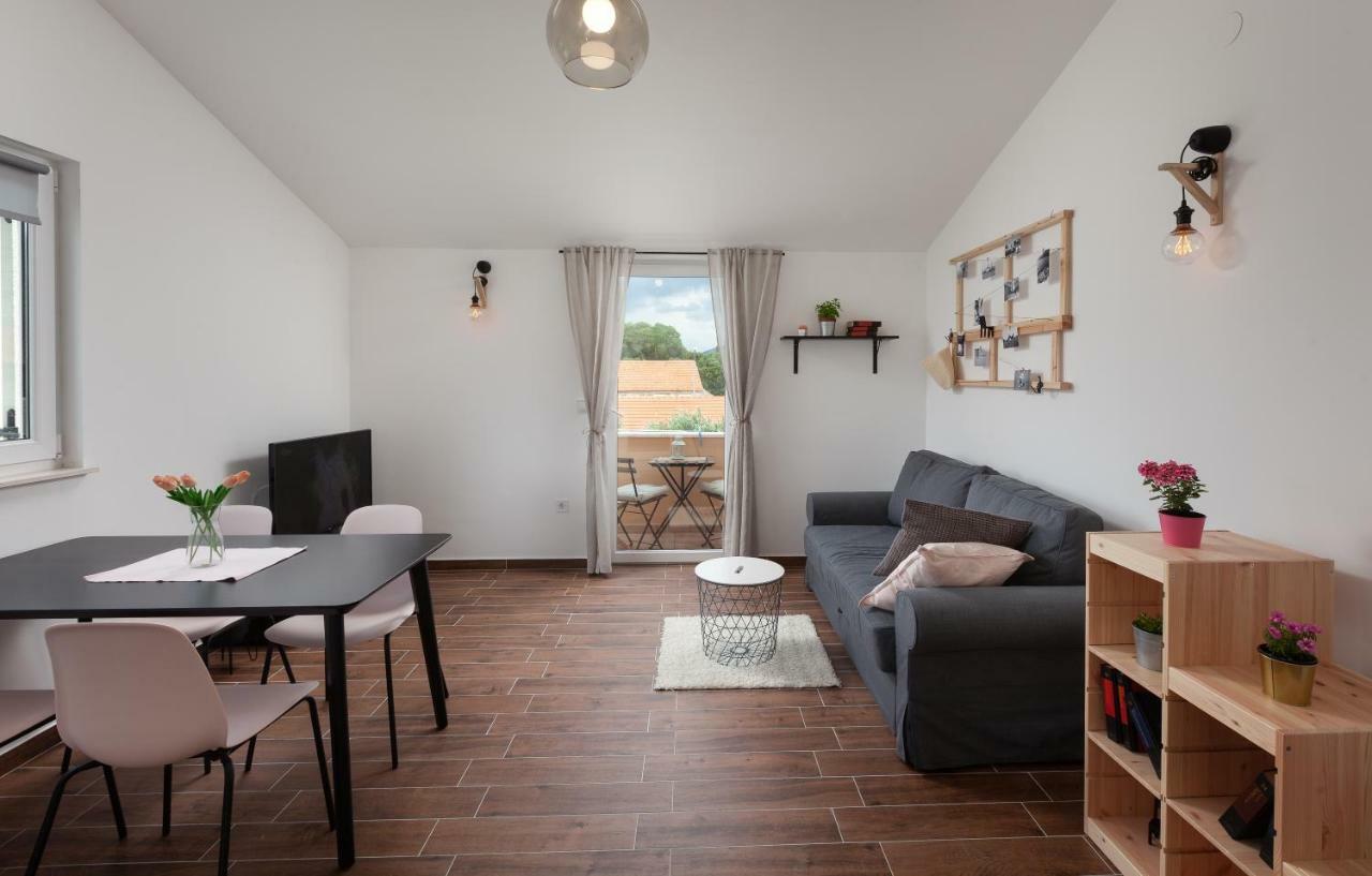 Kvasina Apartments Zadvarje Экстерьер фото