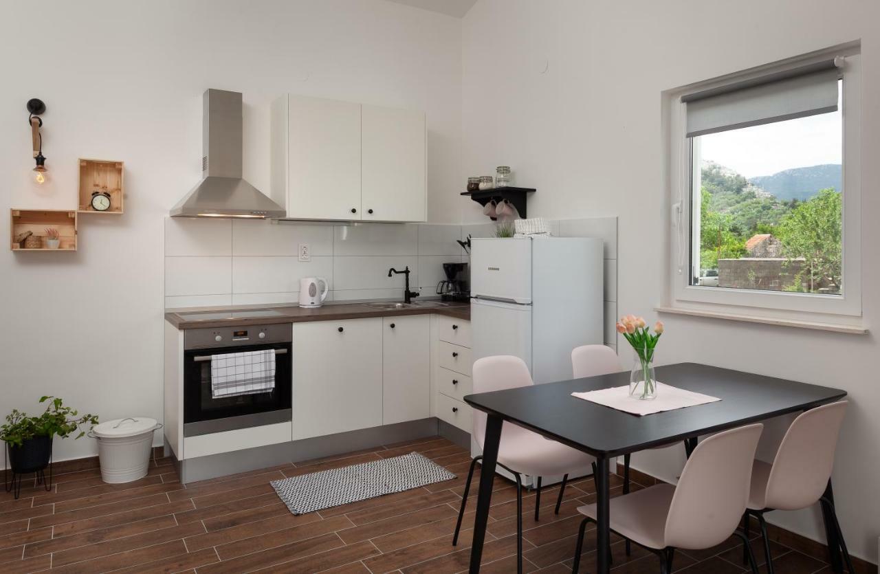 Kvasina Apartments Zadvarje Экстерьер фото