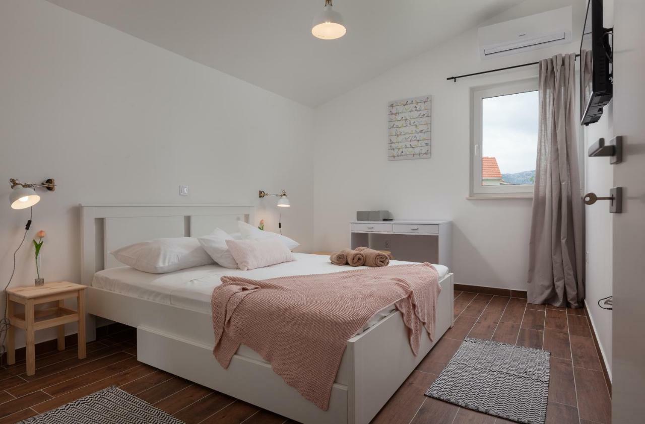 Kvasina Apartments Zadvarje Экстерьер фото